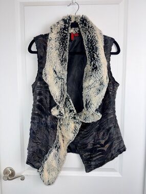 5/48 Faux Fur Trim Vest in Black, Blue and Cream
